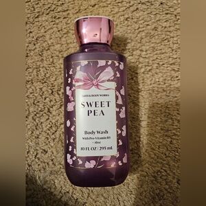 Bath & Body Works Sweet Pea Body Wash
